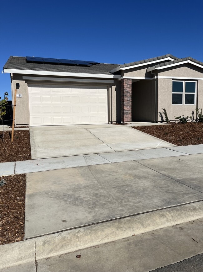 1761 Lockwood Dr in Plumas Lake, CA - Building Photo - Building Photo
