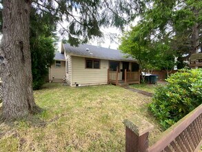 2915 Ellis St in Bellingham, WA - Foto de edificio - Building Photo
