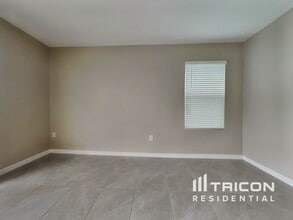 7123 Broad River Ave in Land O Lakes, FL - Building Photo - Building Photo
