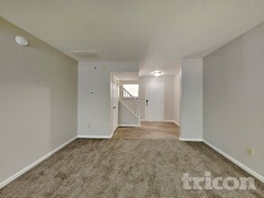 6422 Coconut Ct in Indianapolis, IN - Building Photo - Building Photo