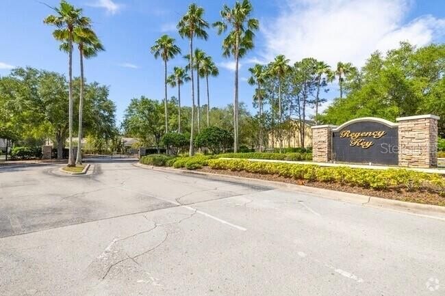 2246 Lake Woodberry Cir in Brandon, FL - Building Photo - Building Photo
