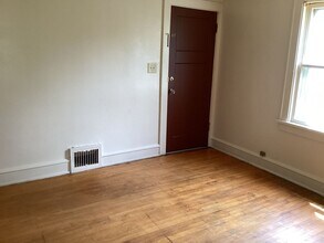 5151 N 54th St in Milwaukee, WI - Building Photo - Building Photo