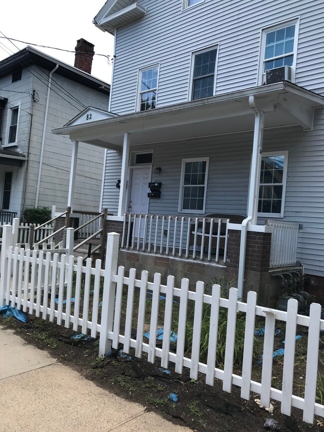 82 Dickerman St, Unit 1