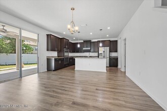 12309 Vista Point Cir in Jacksonville, FL - Building Photo - Building Photo