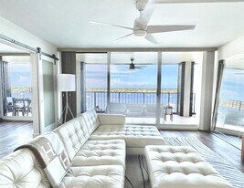 132 Lakeshore Dr in North Palm Beach, FL - Building Photo
