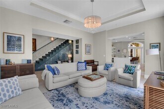 684 10th Ave S in Naples, FL - Building Photo - Building Photo