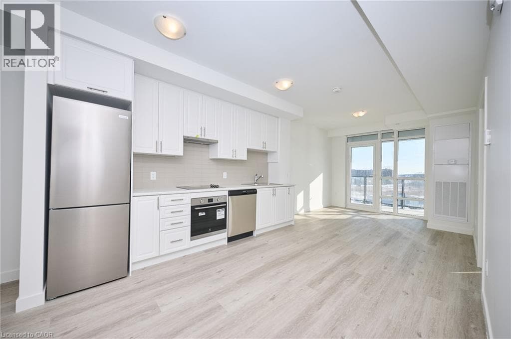 461 Green Rd in Hamilton, ON - Building Photo