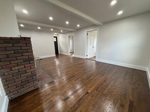 2 Scofield Pl in Norwalk, CT - Building Photo - Building Photo