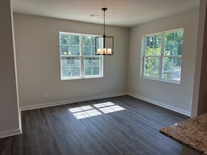 810 Laurel Gate Dr in Wake Forest, NC - Building Photo - Building Photo