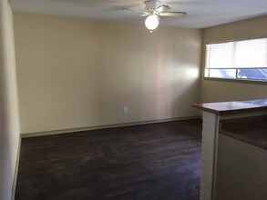 1849 Richmond Ave-Unit -48 in Houston, TX - Building Photo - Building Photo