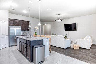 2846 Hudson Dr in Heartland, TX - Building Photo - Building Photo