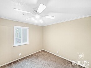 8889 Caminito Plaza Centro in San Diego, CA - Building Photo - Building Photo