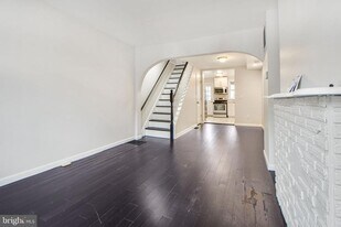 1165 Cleveland St in Baltimore, MD - Building Photo