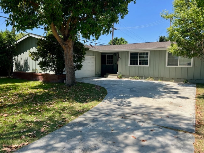 property at 221 N Orange Ave