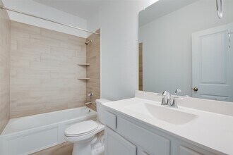 8806 Spinning Mill Dr in Missouri City, TX - Foto de edificio - Building Photo