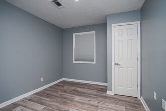 Russell Ridge Estates in Meridian, MS - Foto de edificio - Interior Photo