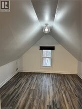 1152 King St E in Hamilton, ON - Building Photo - Building Photo