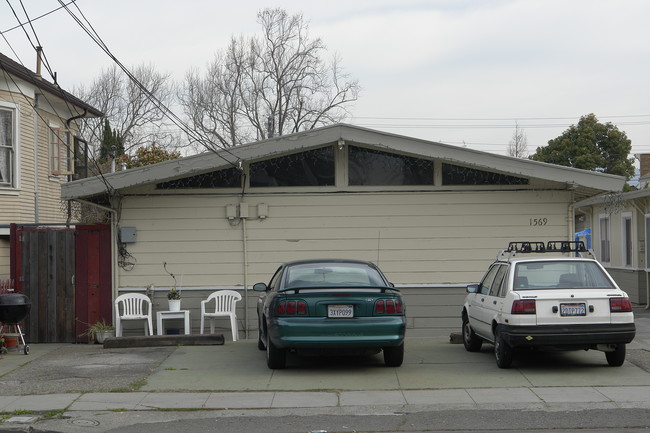 1569 Lincoln Ave in Alameda, CA - Foto de edificio - Building Photo