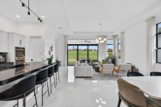 10195 SW Latium Wy in Port St. Lucie, FL - Building Photo - Building Photo