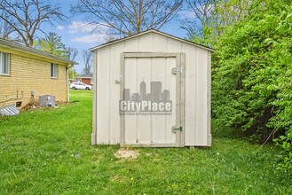 1213 Taylor Dr E in Indianapolis, IN - Building Photo - Building Photo