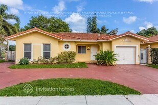 18001 SW 139th Path in Miami, FL - Building Photo