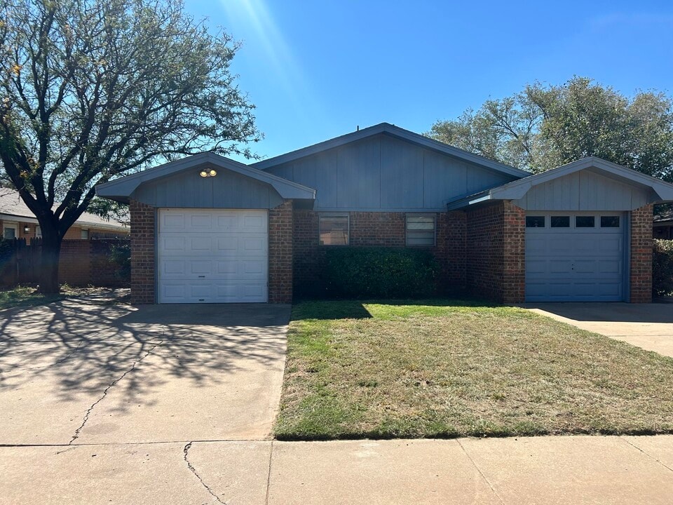 6109 38th St in Lubbock, TX - Building Photo