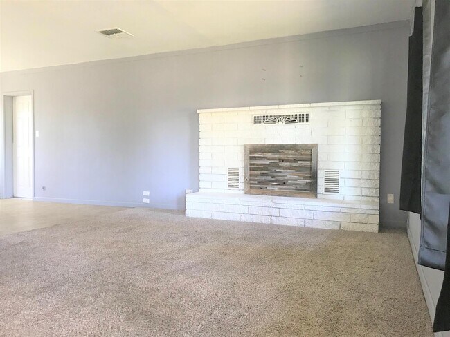 1420 Lake Blvd-Unit -1420 in Redding, CA - Building Photo - Building Photo