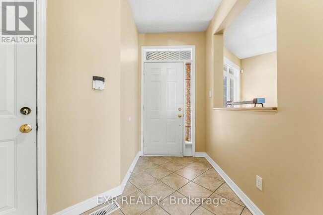 118 Finn Ct in Ottawa, ON - Building Photo - Building Photo