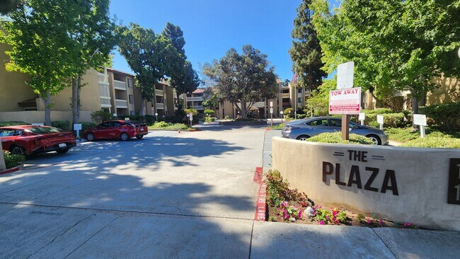 1885 Diamond St in San Diego, CA - Building Photo - Building Photo