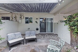 10547 W Coggins Dr in Sun City, AZ - Building Photo - Building Photo