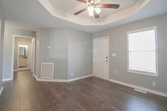 205 Ruf Dr in Oak Grove, KY - Building Photo - Building Photo