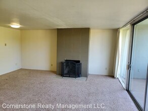 1010-1062 NW Fillmore Ave in Corvallis, OR - Foto de edificio - Building Photo
