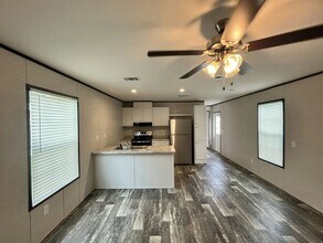 38 Tower Manor Cir W in Auburndale, FL - Building Photo - Building Photo