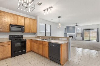 10701 Vista Heights Blvd in Fort Worth, TX - Building Photo - Building Photo