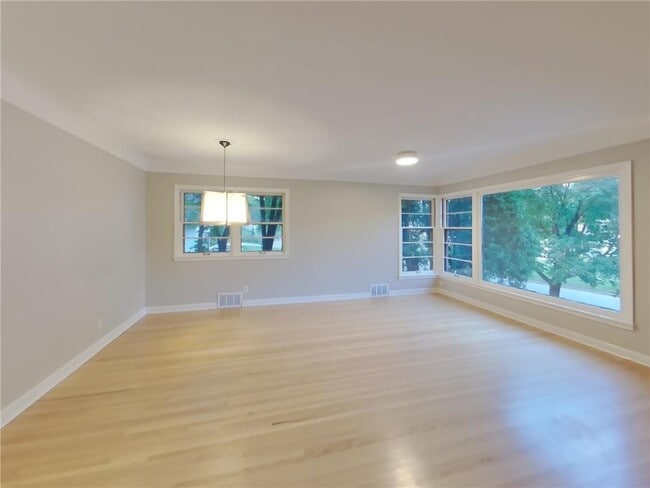 3712 Abbott Ave N in Minneapolis, MN - Building Photo - Building Photo