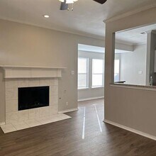 124 W Park Ave in Sherman, TX - Foto de edificio - Building Photo