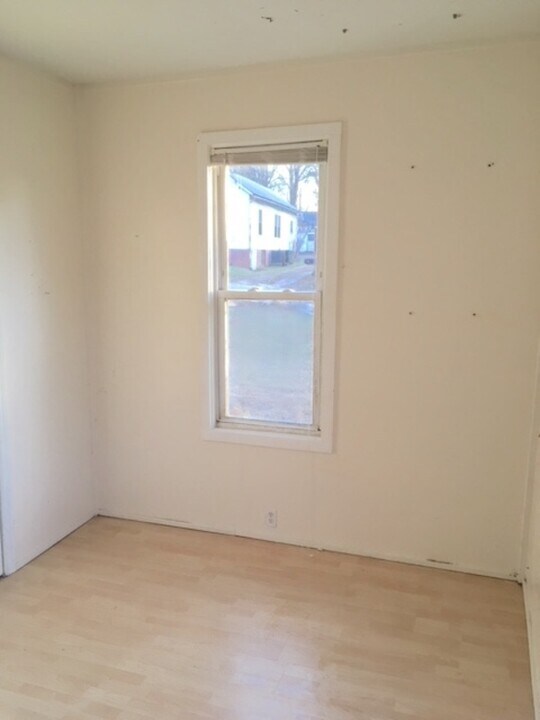 906 Oval St in Kannapolis, NC - Building Photo
