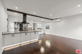 841 Oxford Ave in Los Angeles, CA - Building Photo - Building Photo