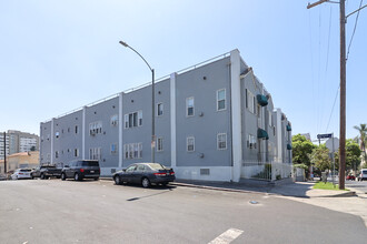 Bonnie Brae Apartments in Los Angeles, CA - Building Photo - Building Photo