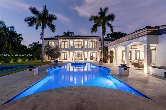 6080 SW 104th St in Miami, FL - Building Photo - Building Photo