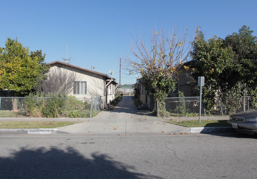 3507-3513 E 58th St in Maywood, CA - Foto de edificio