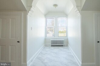 401 W Washington St in West Chester, PA - Building Photo - Building Photo