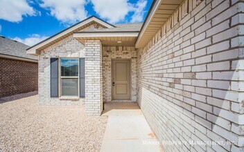 2122 Kirksey Ave in Lubbock, TX - Building Photo - Building Photo