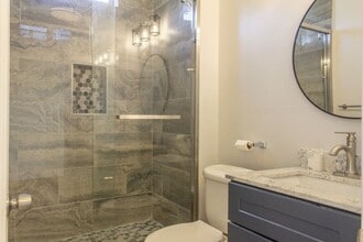 352 Winslow St in Crockett, CA - Foto de edificio - Building Photo