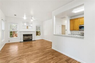 717 Dill Ave SW in Atlanta, GA - Building Photo - Building Photo