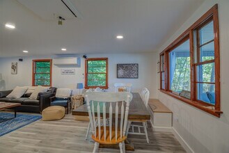 7 Sunset Rd in Raymond, ME - Building Photo - Building Photo