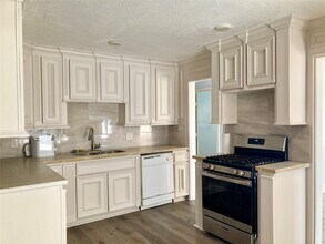 331 Terminal St in Houston, TX - Building Photo - Building Photo