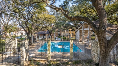 Bent Oak Townhomes in San Antonio, TX - Building Photo - Building Photo