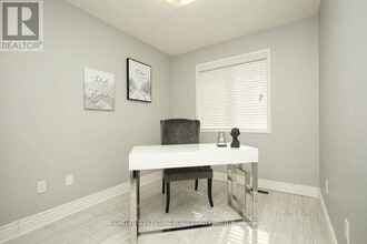52 Oban Rd in Brampton, ON - Building Photo - Building Photo