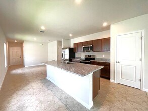 5447 Maddie Dr in Haines City, FL - Building Photo - Building Photo